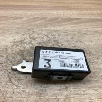 89741 02210 10R 0311005  Door control unit/module Toyota Avensis T270