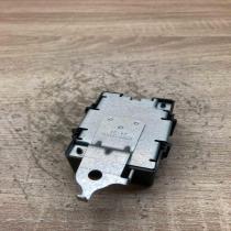 89741 02210 10R 0311005  Door control unit/module Toyota Avensis T270