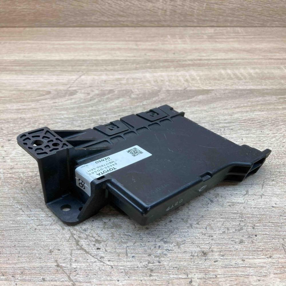 88650 0D560 MB177800 5611  Climate control unit Toyota Yaris