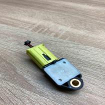 89831 02060  With Plug Airbag deployment crash/impact sensor Toyota Auris 150