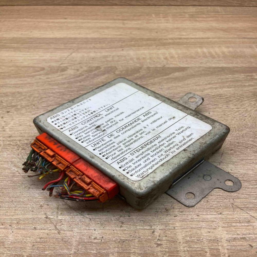 39790 S04 G011 M1 X2T31473T  Airbag control unit/module Honda Civic