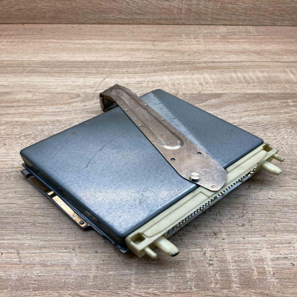 P09183993 0281001802  Engine control unit/module ECU Volvo S70  V70  V70 XC