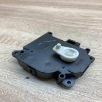 113800 2840 7L  Air flap motor/actuator Toyota Avensis T250