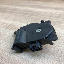 113800 2840 7L  Air flap motor/actuator Toyota Avensis T250