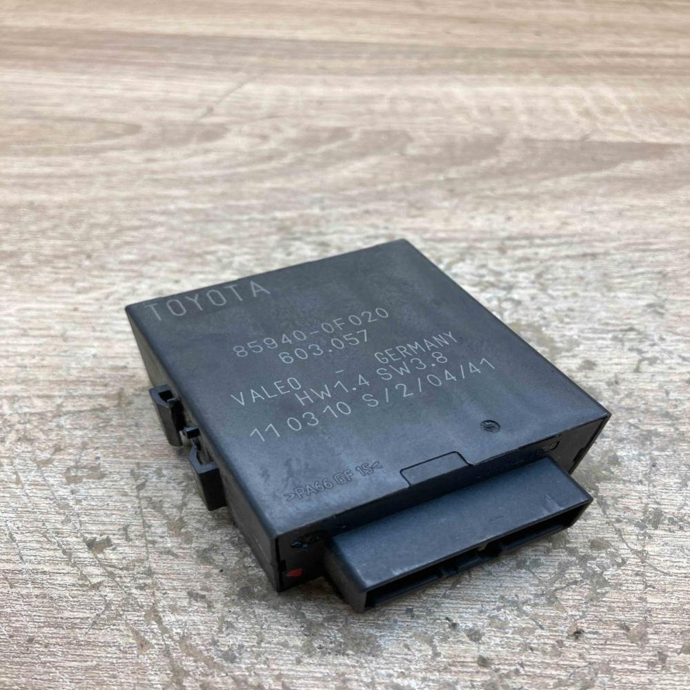 85940 0F020 603 057  Comfort/convenience module Toyota Verso