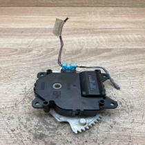 113800 2800 12L  Air flap motor/actuator Toyota Avensis T270