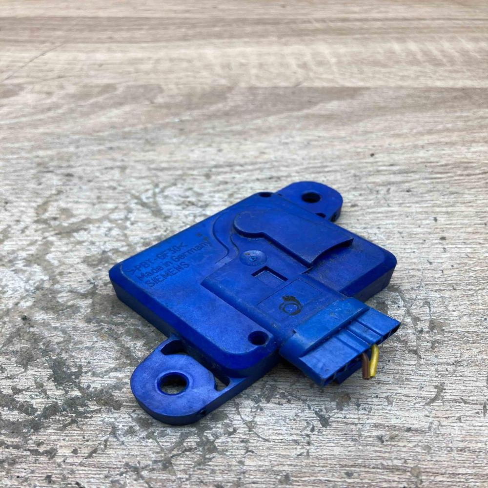 09173928 5WK42879 TS Airbag deployment crash/impact sensor Opel Omega B2