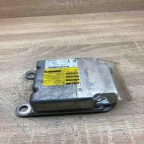 89170 02560 215537 106  Airbag control unit/module Toyota Auris 150