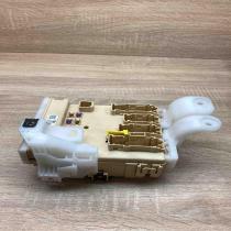 89221 02331 82730 12X70A  Comfort/convenience module Toyota Auris 150