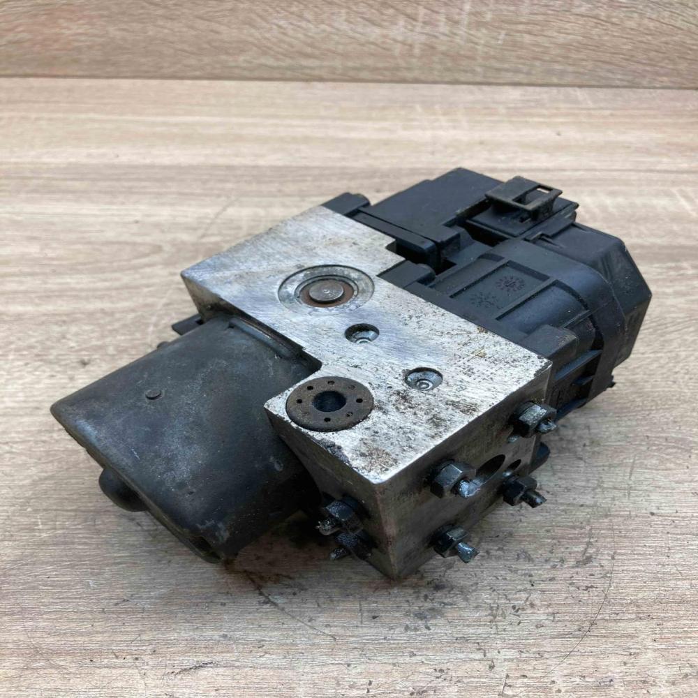 0273004225 MR249754  ABS Pump Mitsubishi Carisma