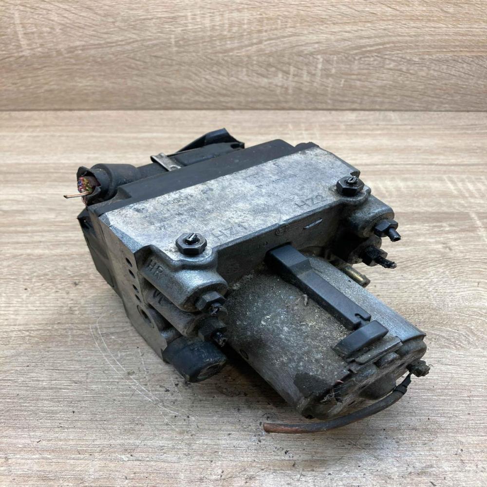 8D0614111 0265214002 With Plug ABS Pump Audi A4 S4 B5 8D