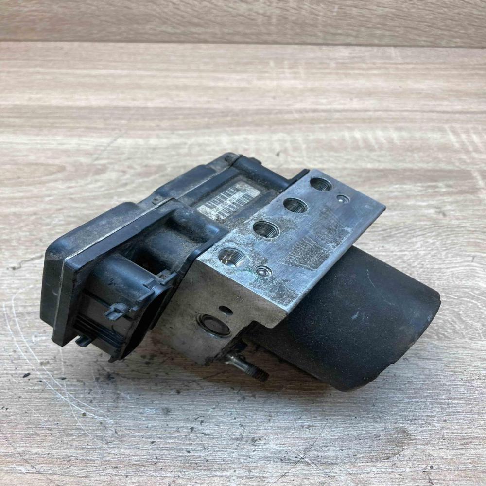 0265800308 47660 AV712  ABS Pump Nissan Primera