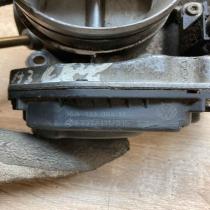 06A133064M   Throttle valve Audi A3 S3 8L