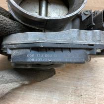 058133063Q 408 237 212  Throttle valve Volkswagen PASSAT B5