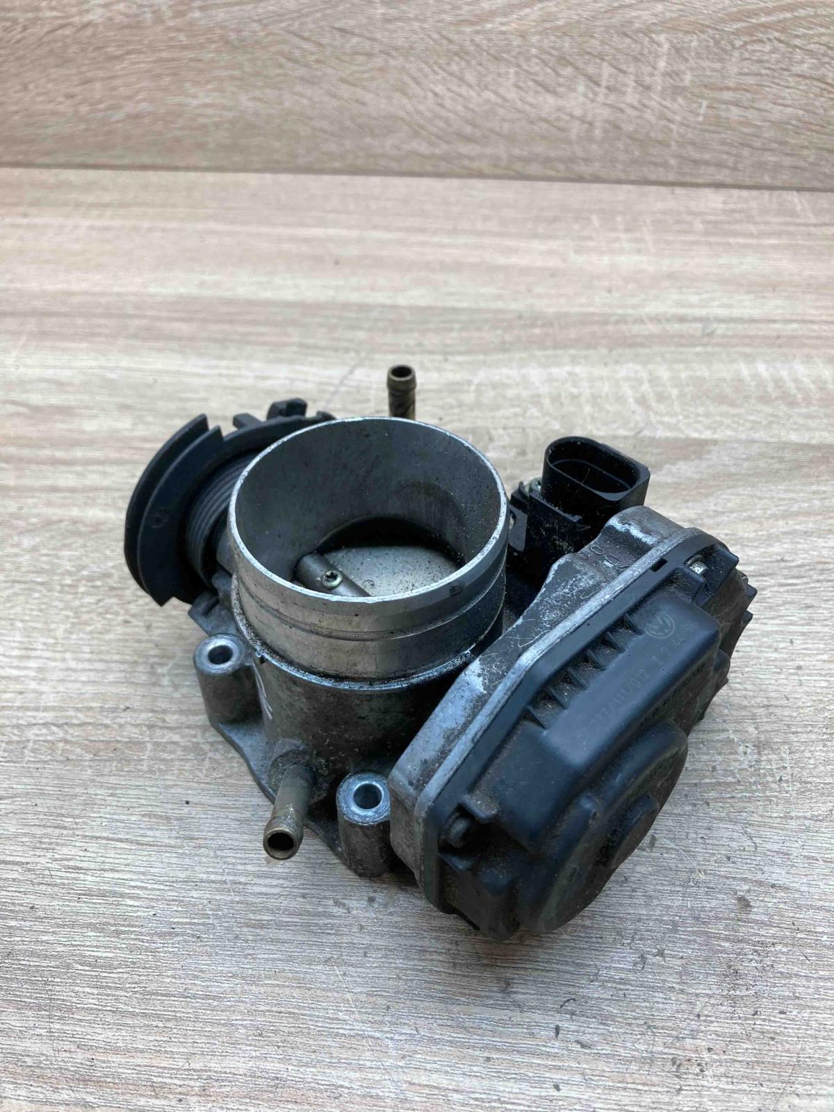 408237111 408 237 111 012  Throttle body valve Volkswagen Golf IV