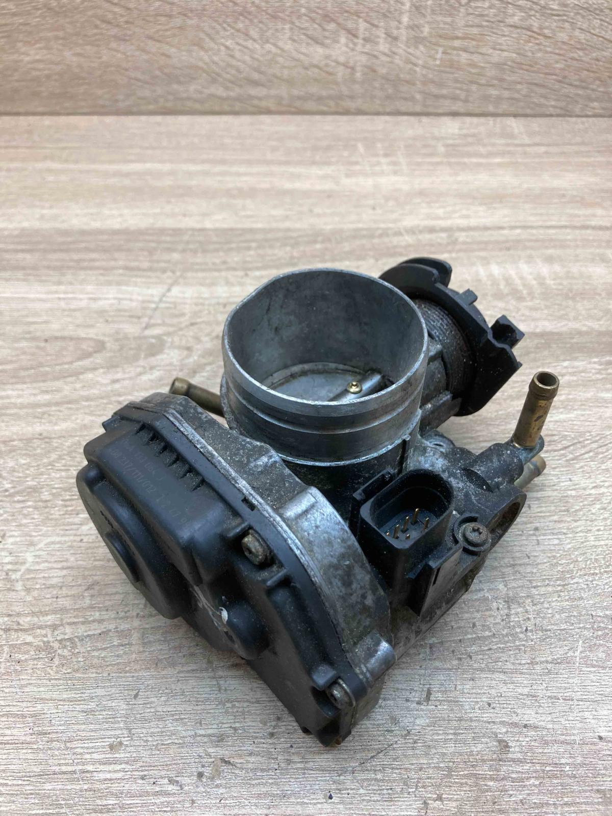 06A133064J   Throttle valve Volkswagen Golf IV