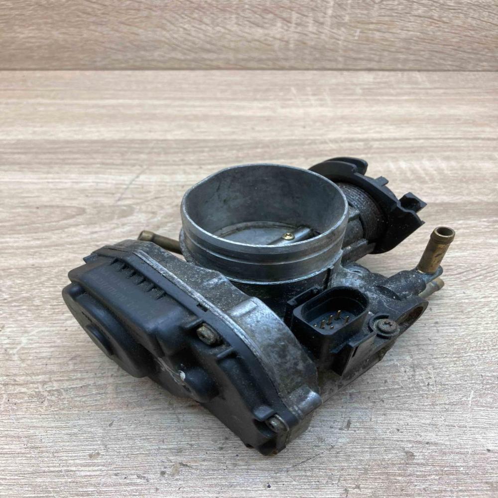 06A133064J   Throttle valve Volkswagen Golf IV