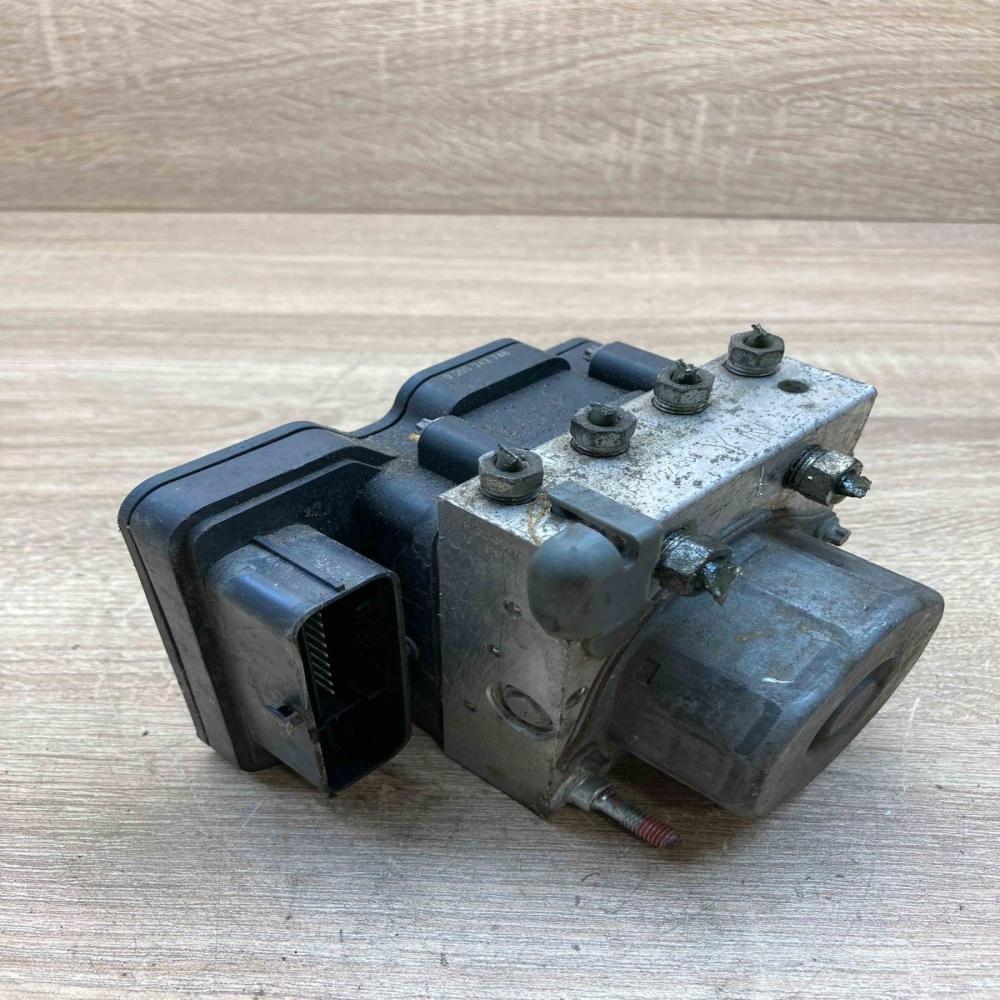 0265243746 0265956014  ABS Pump Toyota Auris E180
