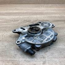 03L145100   Vacuum pump Volkswagen Golf VI