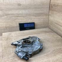 03L145100   Vacuum pump Volkswagen Golf VI