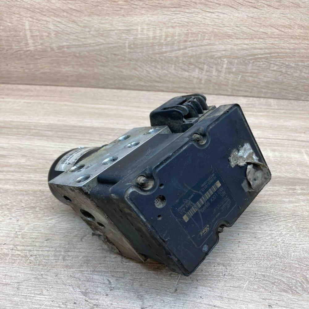 2M51 2M110 EC 5WK84031  ABS Pump Ford Focus