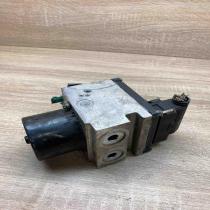 15732101 878523 3384  ABS Pump Peugeot 407