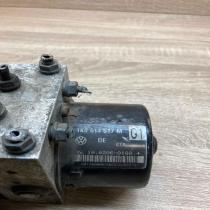 1K0907379Q 1K0614517M  ABS Pump Volkswagen Golf V