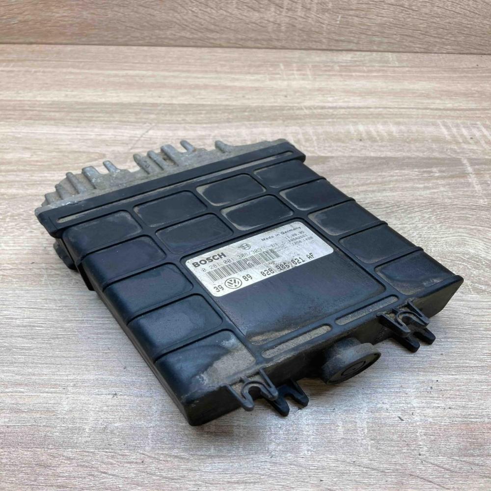 028906021AF 0281001308  Engine control unit/module ECU Volkswagen Golf III
