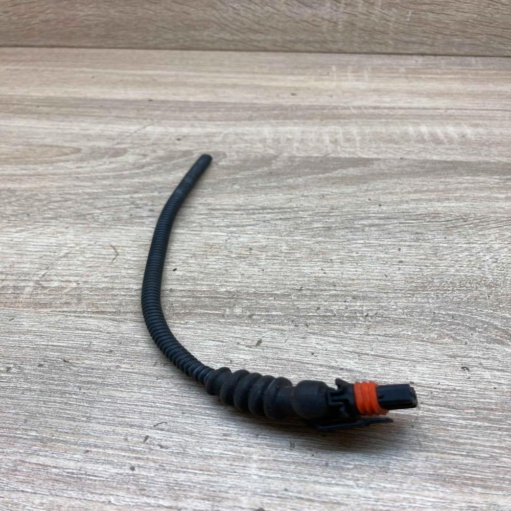 1928300527   Plug wire BMW 3 E46