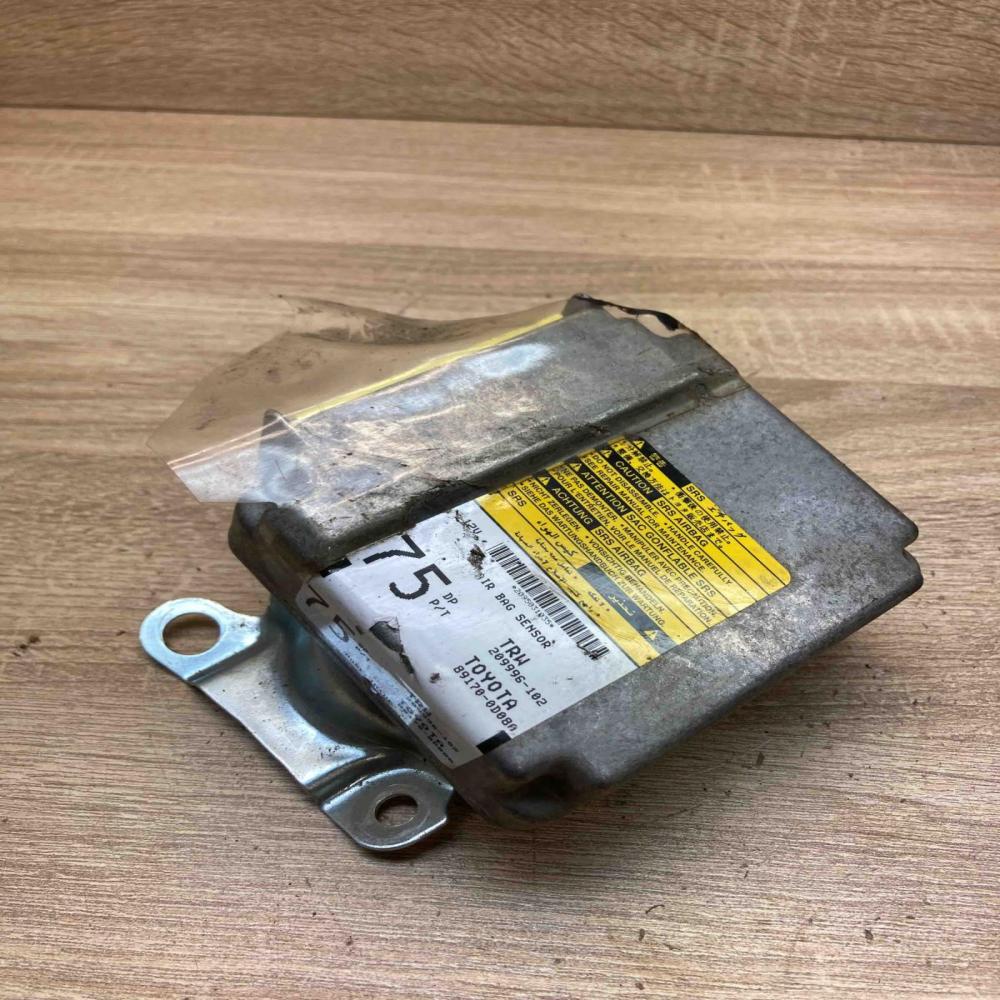 89170 0D080 20996 102  Airbag control unit/module Toyota Yaris