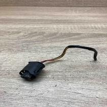 6907368   Plug wire BMW 5 E34