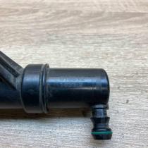 010312 1633 01031216332  Windscreen/windshield washer pump Toyota Carina T210