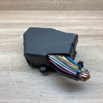 8D1941824 Main  Fuse module Audi A4 S4 B6 8E 8H