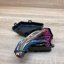 8D1941824 Main  Fuse module Audi A4 S4 B6 8E 8H