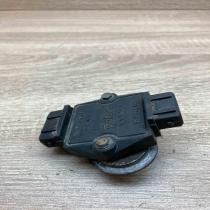 8D0905351   Ignition amplifier control unit Audi A4 S4 B5 8D
