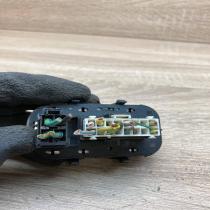 98AG 14A132 AE   Electric window control switch Ford Focus