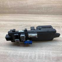 MB302373   Fuse module Mitsubishi L200