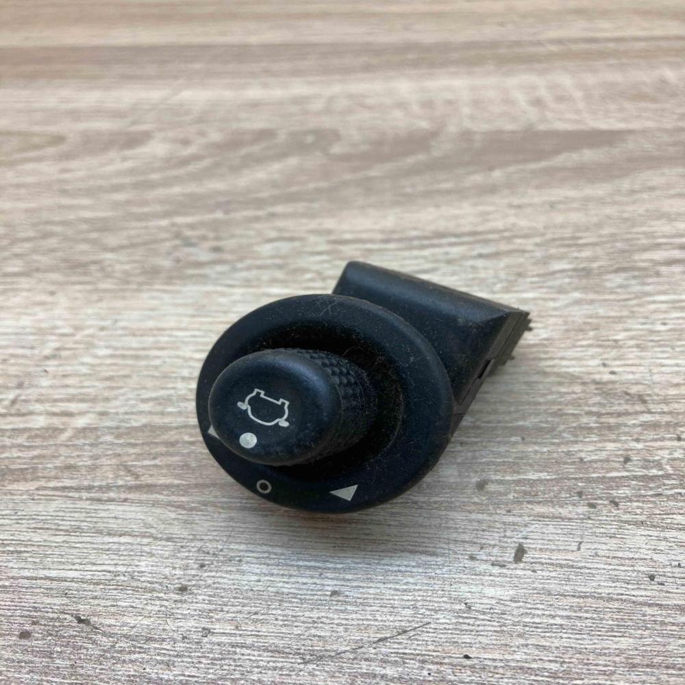 93BG17B676 BA K808X  Wing mirror switch Ford Mondeo MK II