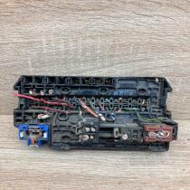 24311 0E000 7240 4047  Fuse module Nissan Terrano