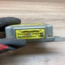 MR260703 X6T39473  Airbag control unit/module Mitsubishi Colt