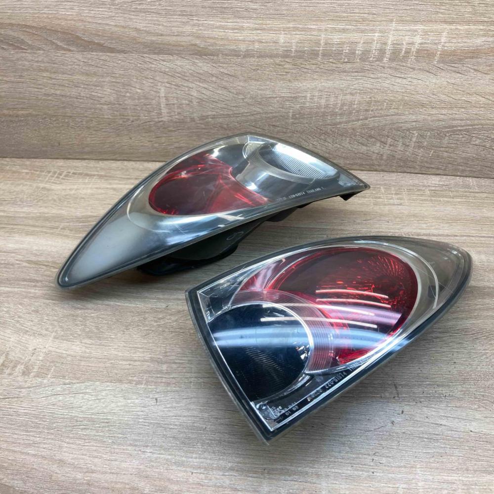 220 61974  Rear Left and Right Side Front indicator light Mazda 6