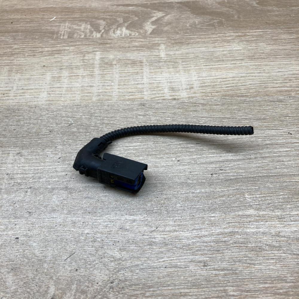 7567913 61049100A  Plug wire BMW X5 F15