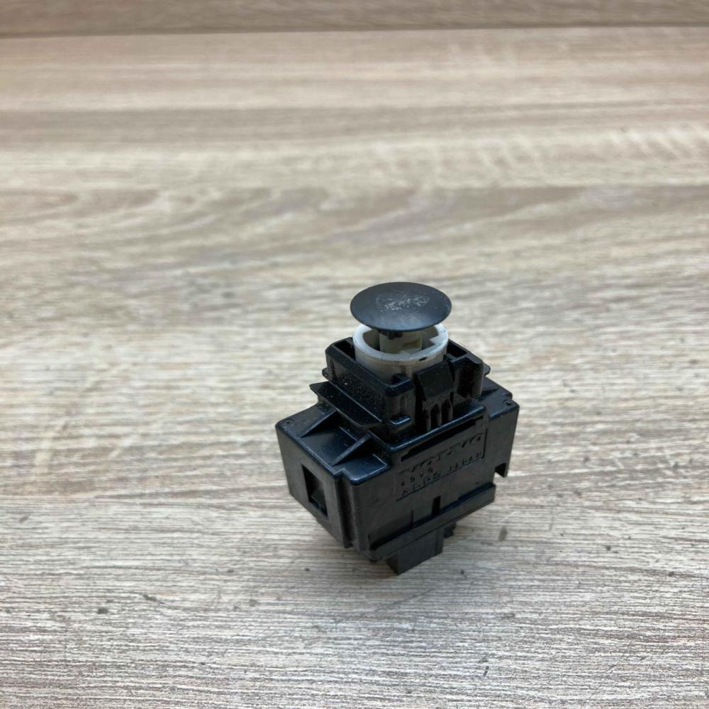 9128577 00W28K  Brake pedal sensor switch Volvo S40, V40