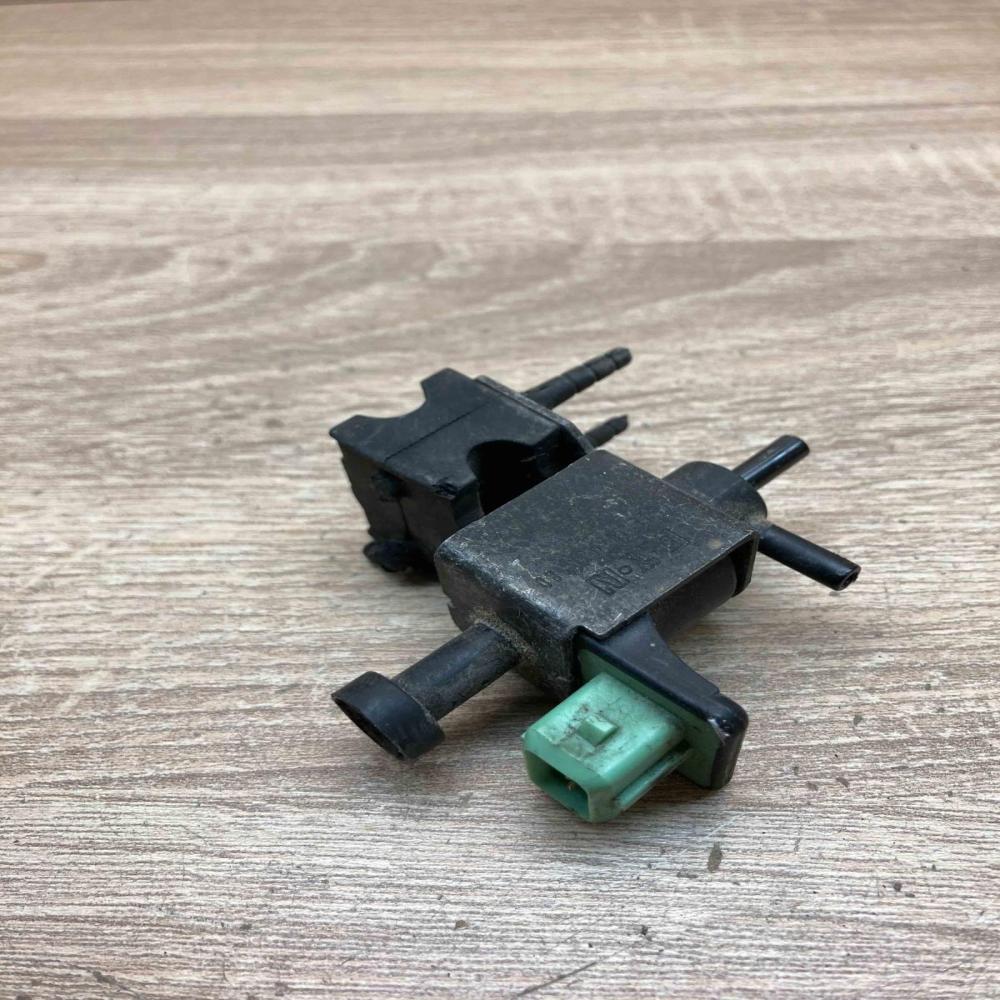 9623476080 1951120  Turbo solenoid valve Citroen Berlingo