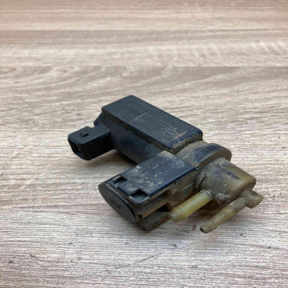 8200486264   Turbo solenoid valve Renault Laguna II