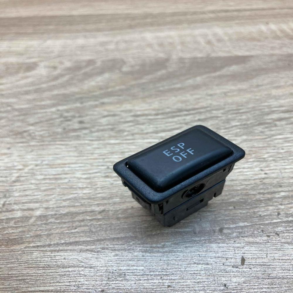 Nissan   Traction control (ASR) switch Nissan Qashqai