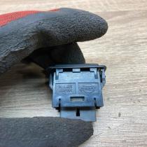 Nissan   Traction control (ASR) switch Nissan Qashqai