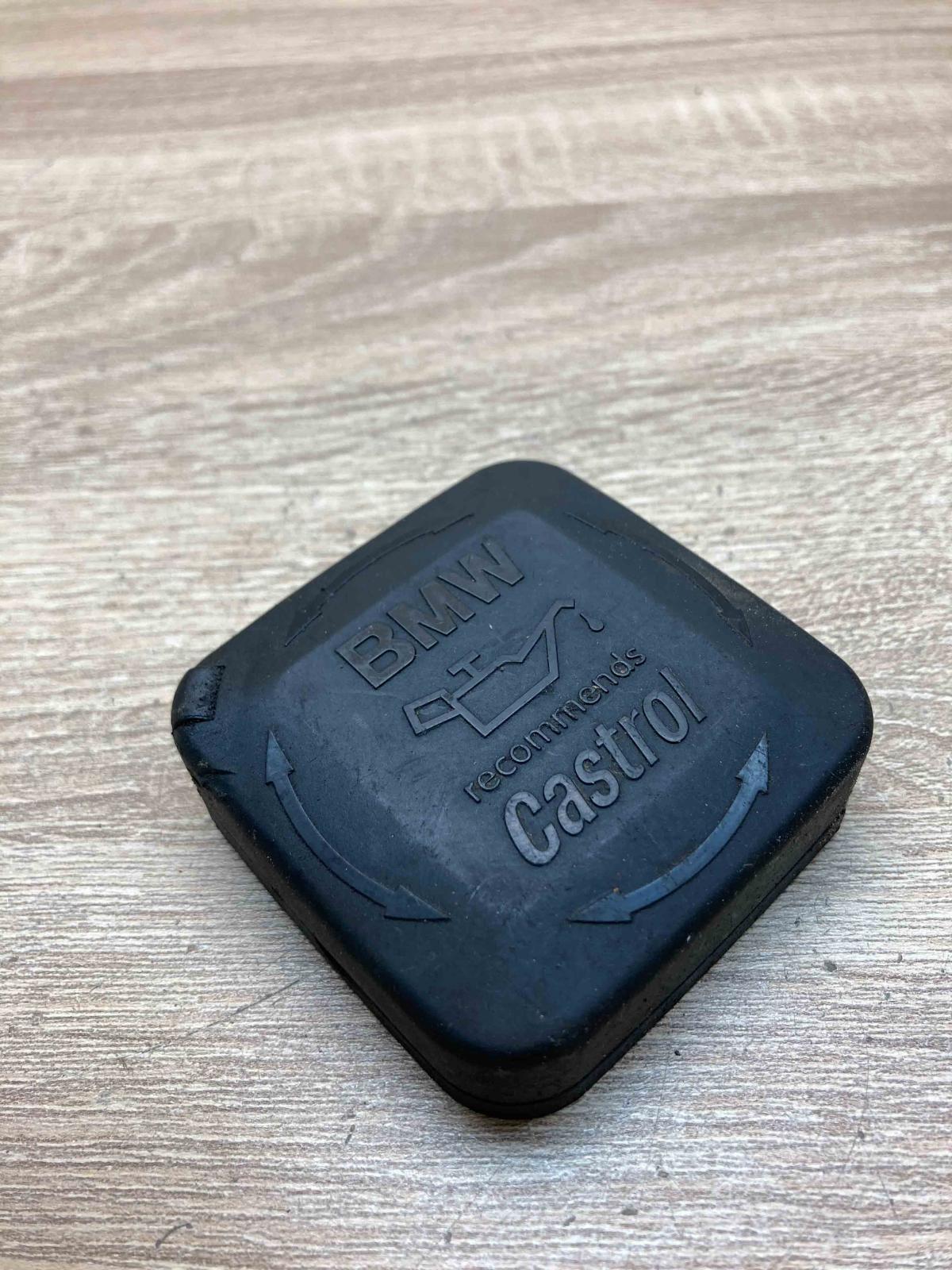 7500568   Oil filler cap BMW 3 E46