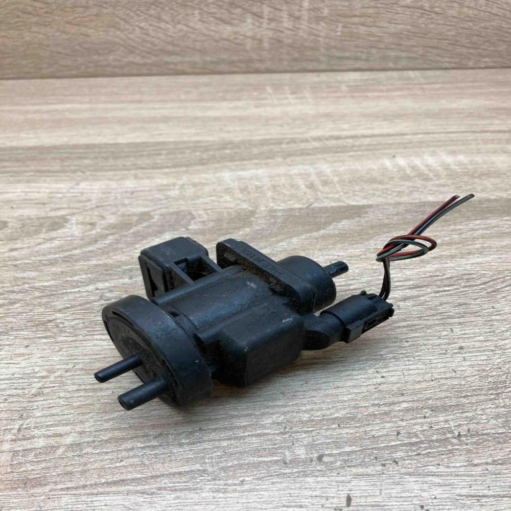 A0005450427  With Plug Turbo solenoid valve Mercedes-Benz ML W164