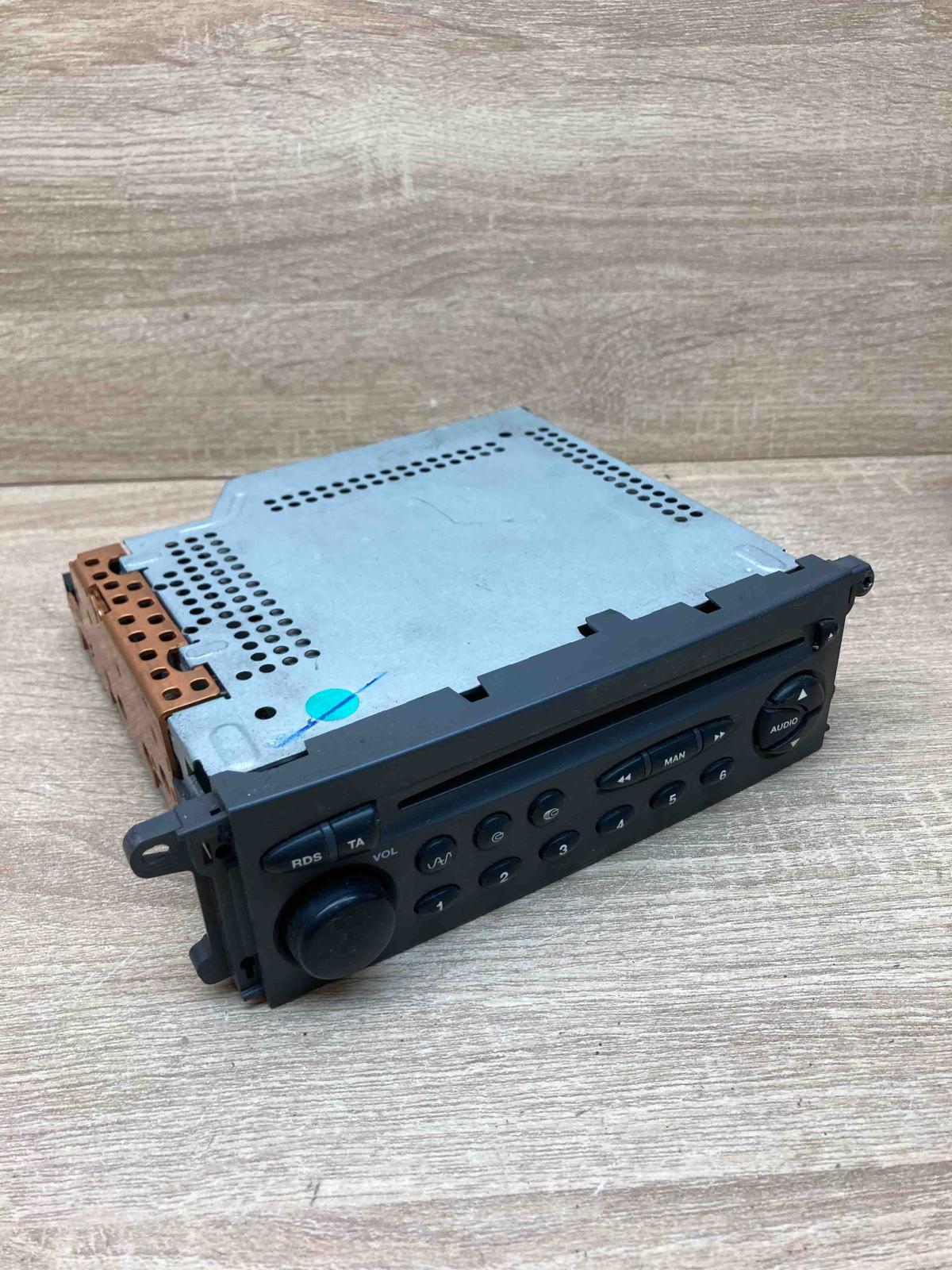 964432137700   Radio/CD/DVD/GPS head unit Citroen C5
